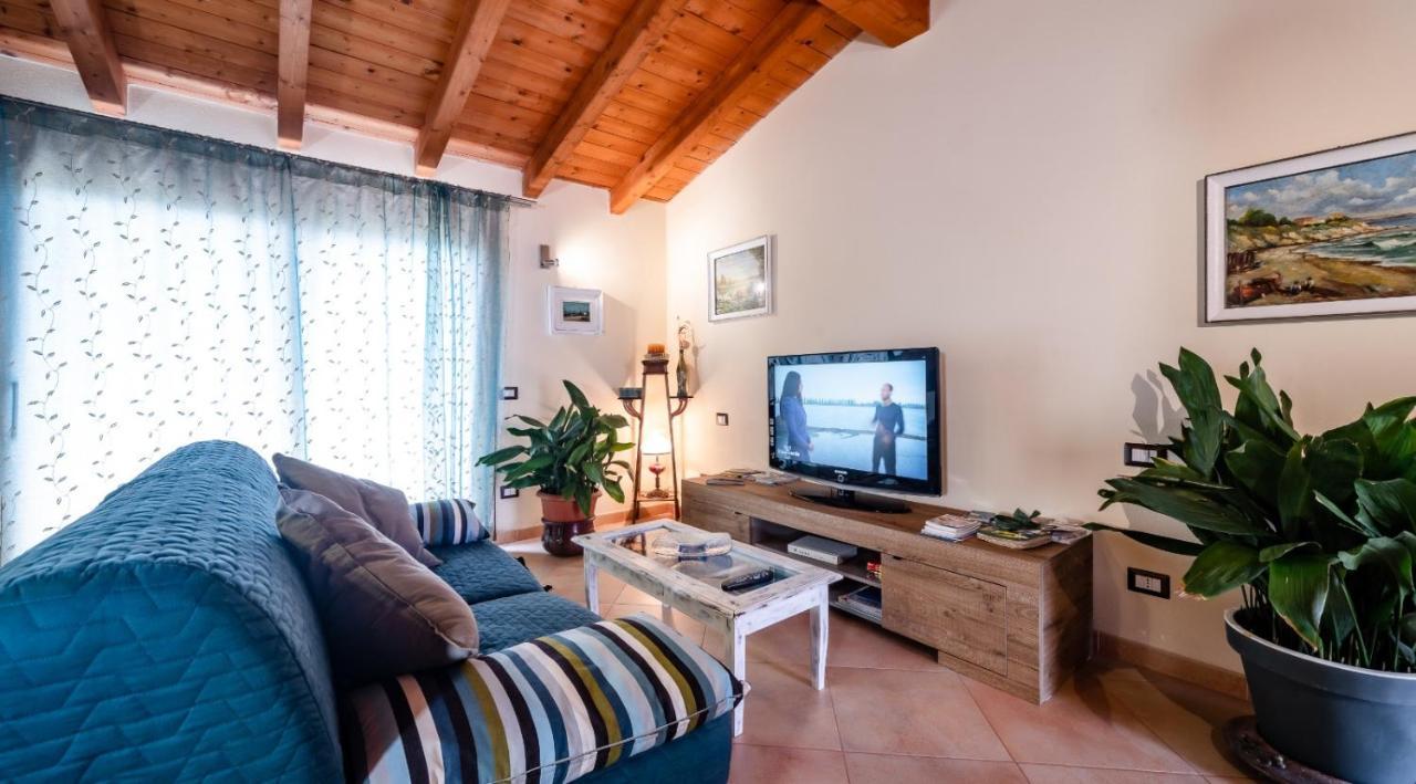 Casa Vacanze " Is Meris " Capitana Exterior photo