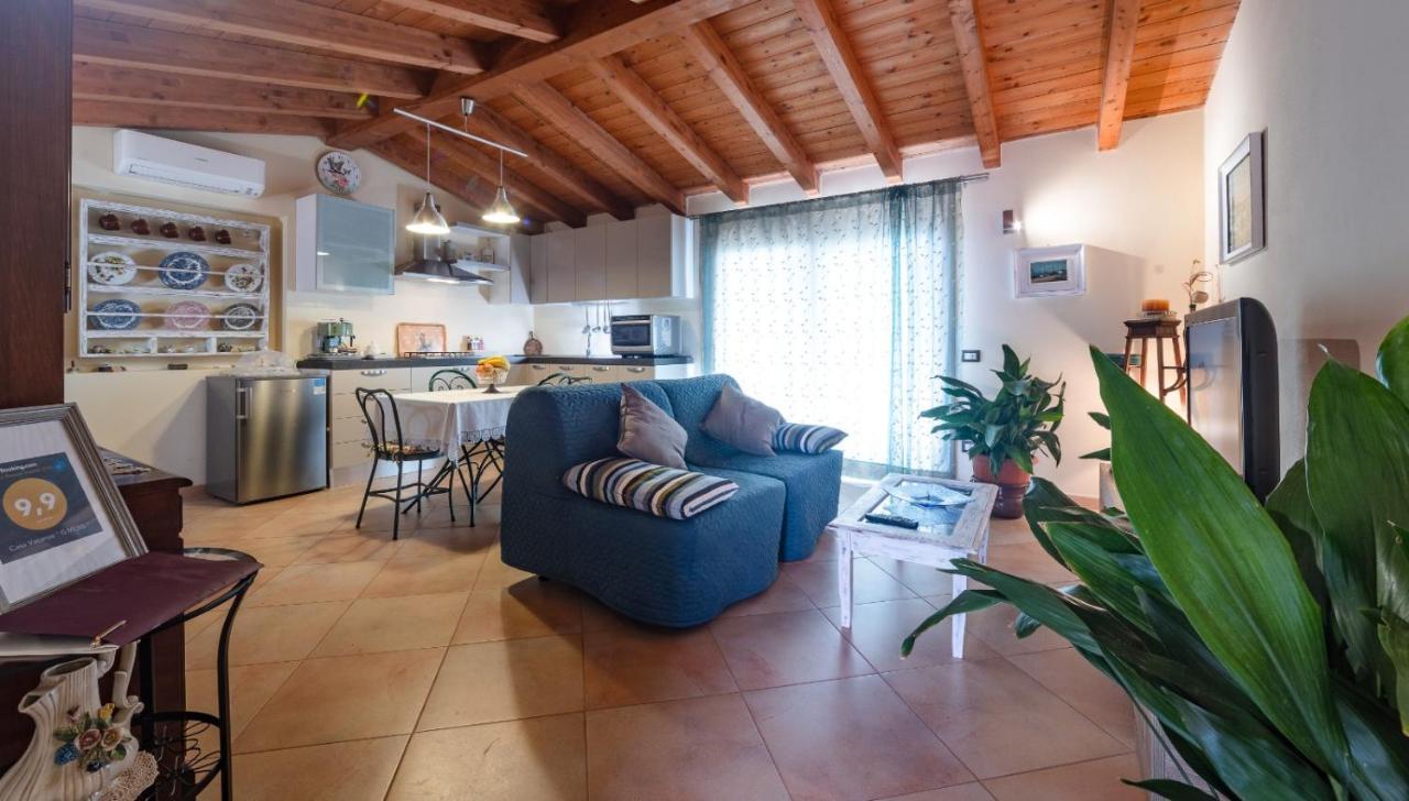 Casa Vacanze " Is Meris " Capitana Exterior photo