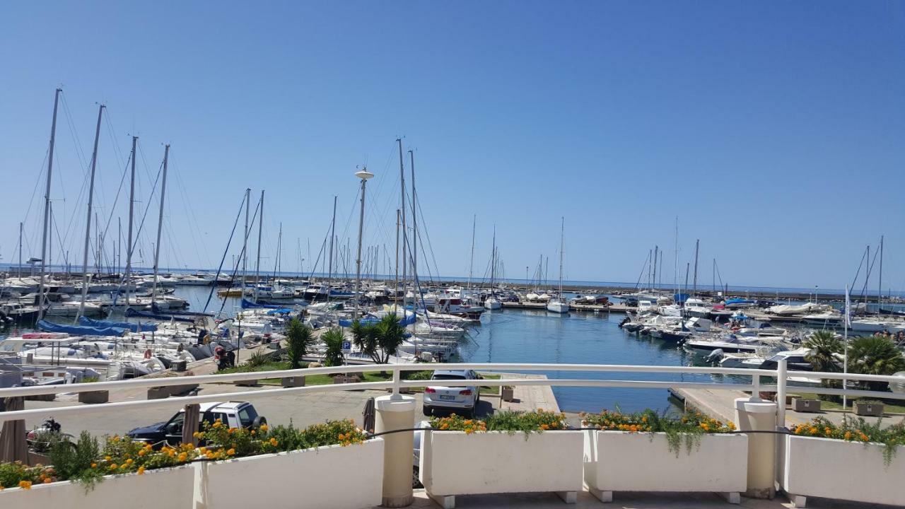Casa Vacanze " Is Meris " Capitana Exterior photo